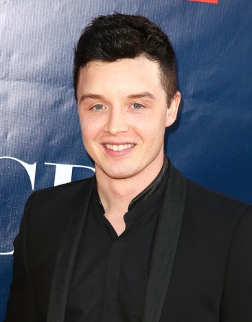 Noel+Fisher+CBS+CW+Showtime+CBS+Television+ssNqNFmpArrl